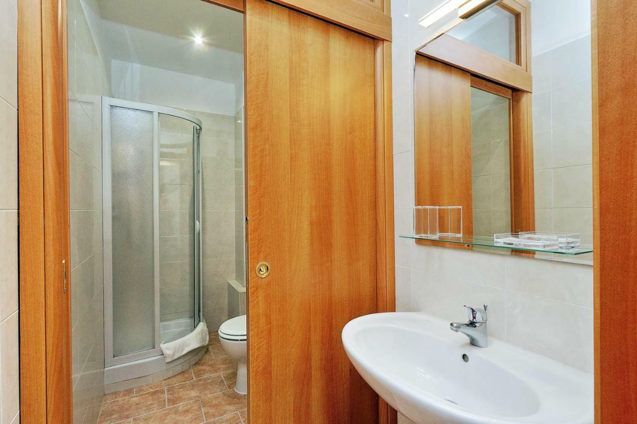 Style Julia 50 Mt From Colosseum Apartamento Roma